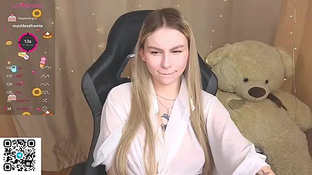 Snapshot of doll_barbieee chatting on 11/04/25, 11:26 doll barbieee online show from 11/04/25, 11:26