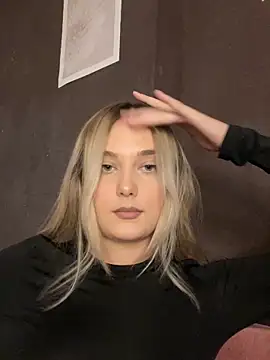 Alisa Rise online show from 10/04/25, 02:26