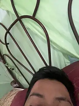 Snapshot of Avilespozo19993 chatting on 11/07/25, 07:58 Avilespozo19993 online show from 11/07/25, 07:58