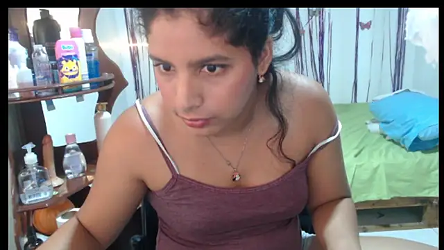 Snapshot of sexyhot20xxx chatting on 04/25/26, 05:43 sexyhot20xxx online show from 04/25/26, 05:43