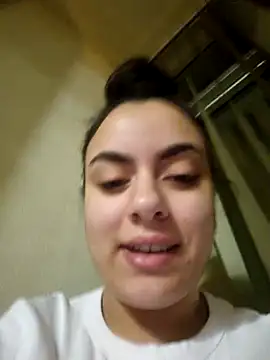ElyzaIbarra online show from 02/08/25, 03:19