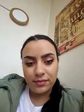 ElyzaIbarra online show from 02/08/25, 06:22