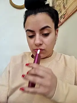 ElyzaIbarra online show from 03/21/25, 06:38