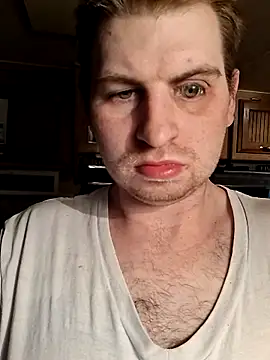Snapshot of sexaddict_2424 chatting on 05/01/26, 03:22 sexaddict 2424 online show from 05/01/26, 03:22