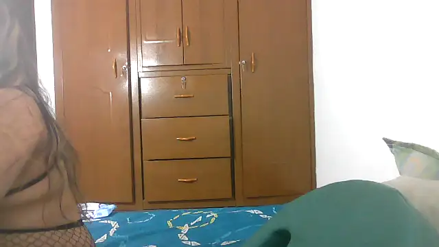 Snapshot of Gonul_Aslanbey chatting on 10/01/25, 02:50 Gonul Aslanbey online show from 10/01/25, 02:50