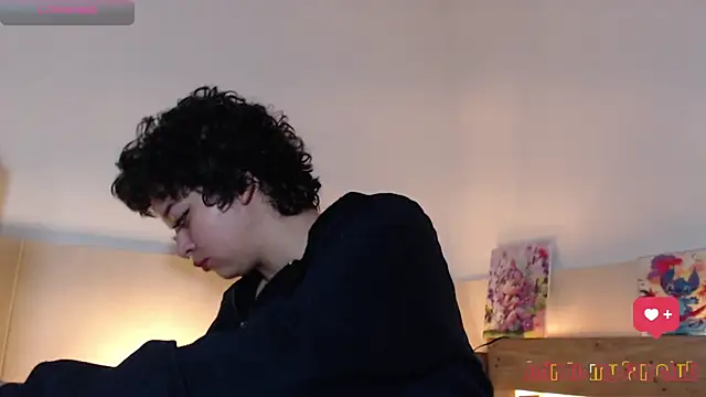 Bitsy Messy online show from 10/17/25, 08:33