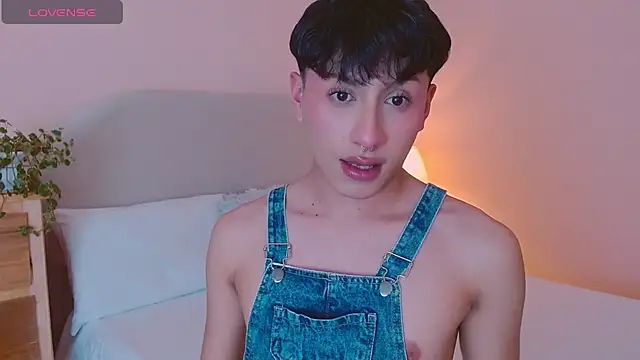 Snapshot of dilan_sp chatting on 09/15/25, 09:48 dilan sp online show from 09/15/25, 09:48