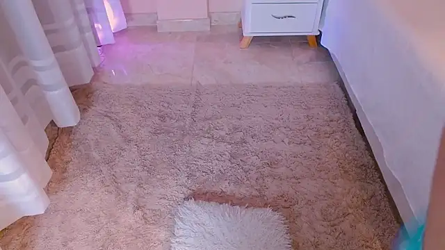 Snapshot of dilan_sp chatting on 10/23/25, 04:34 dilan sp online show from 10/23/25, 04:34