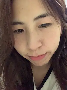 Snapshot of Aimeil chatting on 01/03/25, 02:08 Aimeil online show from 01/03/25, 02:08