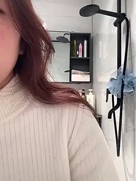 Snapshot of Aimeil chatting on 01/07/25, 12:20 Aimeil online show from 01/07/25, 12:20