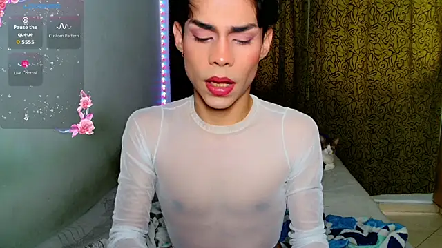 Snapshot of femboykeene chatting on 10/15/25, 08:20 femboykeene online show from 10/15/25, 08:20