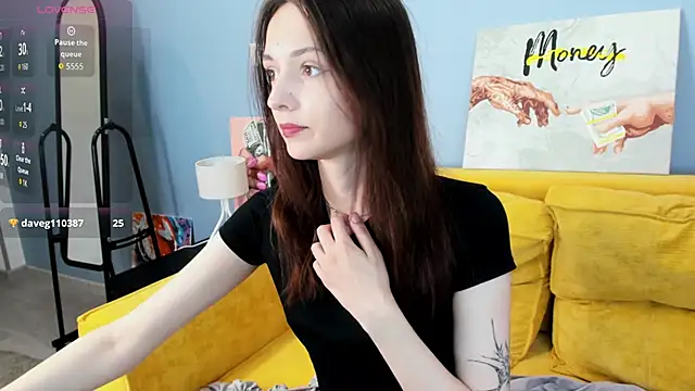 Kira Ke11y online show from 09/18/25, 04:47