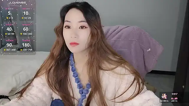 Feifei-cn online show from 02/19/25, 02:23