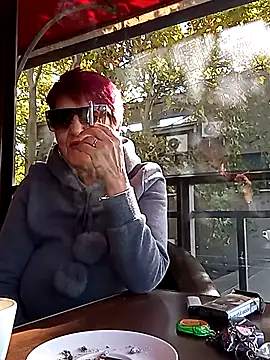 Ely Elenita online show from 10/17/25, 08:39