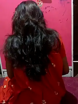 heena222 online show from 12/31/24, 08:04