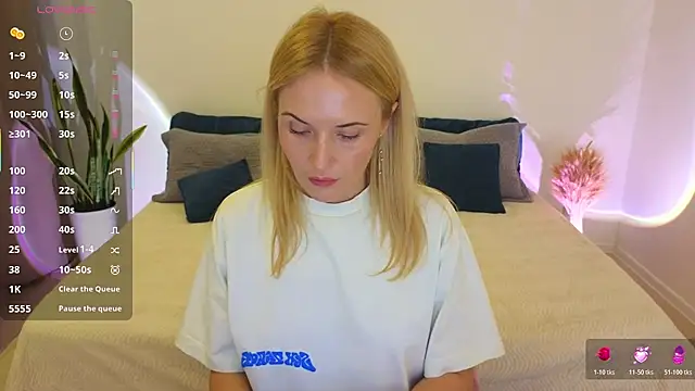 Snapshot of AlisssaRose chatting on 12/03/25, 09:13 AlisssaRose online show from 12/03/25, 09:13