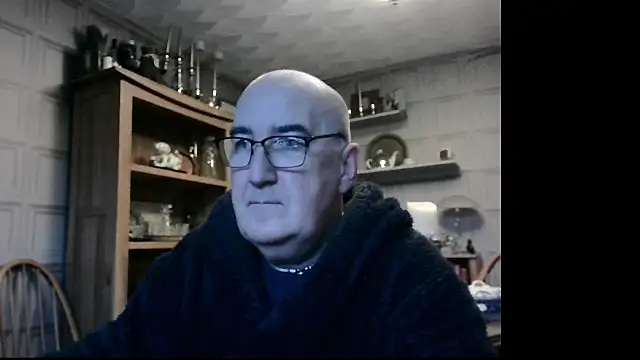 Adamdaddybear online show from 01/06/25, 08:24