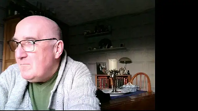 Adamdaddybear online show from 01/06/25, 03:19