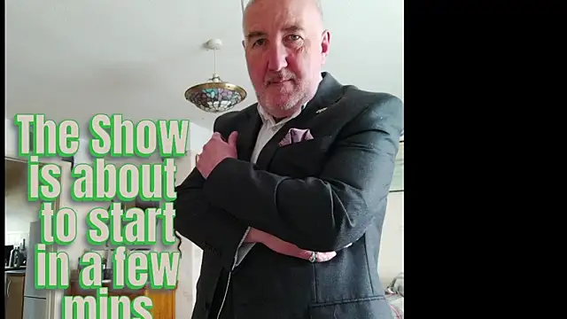 Snapshot of Adamdaddybear chatting on 11/03/25, 07:42 Adamdaddybear online show from 11/03/25, 07:42