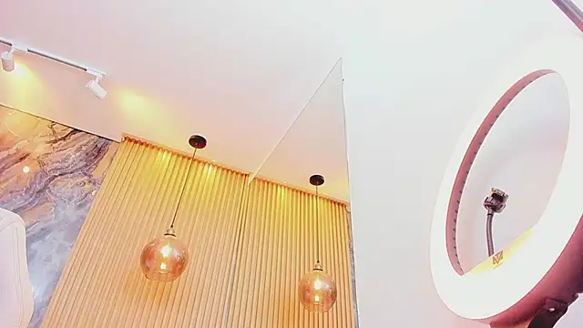 ella harper online show from 06/12/26, 12:09