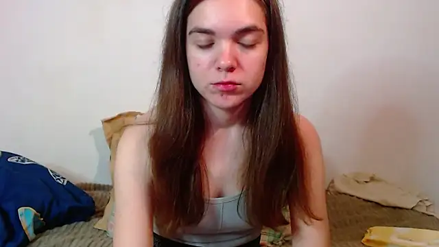 Snapshot of SallyMkn chatting on 10/27/25, 01:48 SallyMkn online show from 10/27/25, 01:48