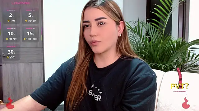 Snapshot of Lucia_star__ chatting on 11/09/25, 07:12 Lucia star online show from 11/09/25, 07:12