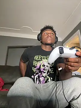 Festivitiesking1 online show from 10/31/25, 08:37