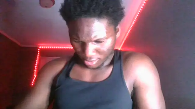 Snapshot of Festivitiesking1 chatting on 06/03/26, 02:25 Festivitiesking1 online show from 06/03/26, 02:25