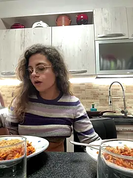 Snapshot of ItalianiMuli chatting on 10/10/25, 05:45 ItalianiMuli online show from 10/10/25, 05:45