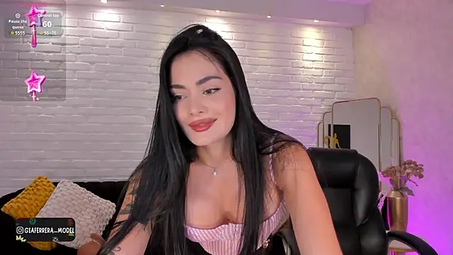 GiaFerrara online show from 10/16/25, 07:04