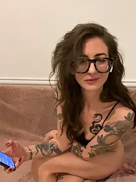 Thunder-Cunt online show from 10/26/25, 06:47