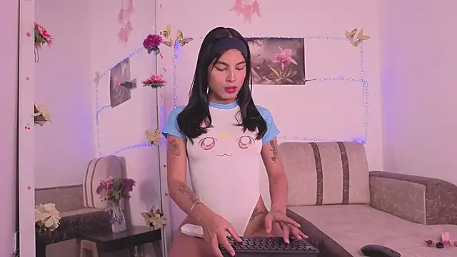 Snapshot of Dolcee_zoe chatting on 09/28/25, 08:58 Dolcee zoe online show from 09/28/25, 08:58