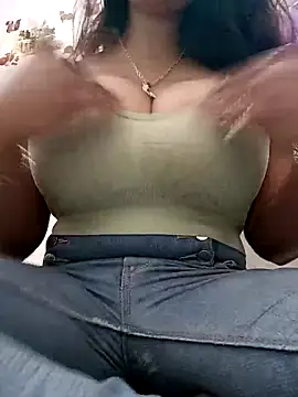 cute-mahek online show from 02/13/25, 12:00
