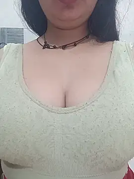 cute-mahek online show from 06/12/26, 07:35