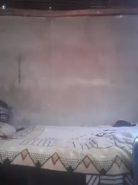 Snapshot of Kahlegodaddy chatting on 12/11/24, 10:03 Kahlegodaddy online show from 12/11/24, 10:03