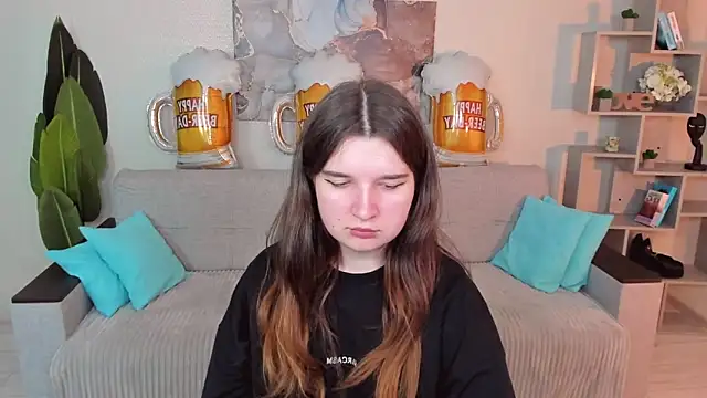 Snapshot of BonneyLove chatting on 09/24/25, 05:38 BonneyLove online show from 09/24/25, 05:38