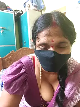 hotladyIndian1 online show from 12/09/24, 07:17