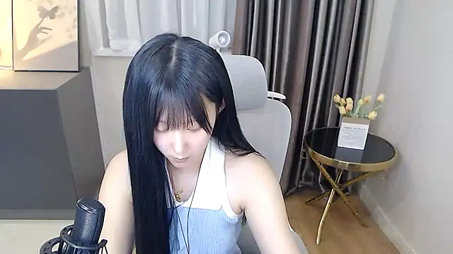 Snapshot of menger888 chatting on 02/16/25, 12:10 menger888 online show from 02/16/25, 12:10