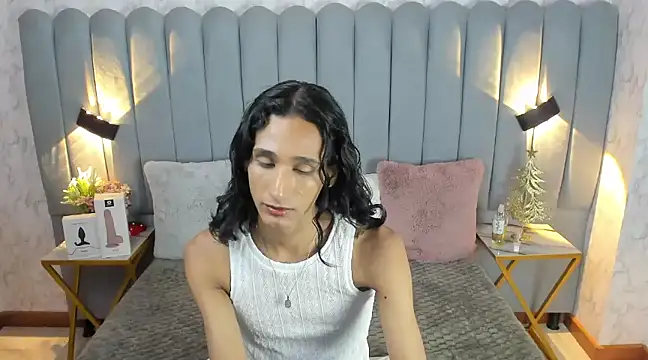 Snapshot of skyyfoxpraga chatting on 12/11/24, 01:06 skyyfoxpraga online show from 12/11/24, 01:06