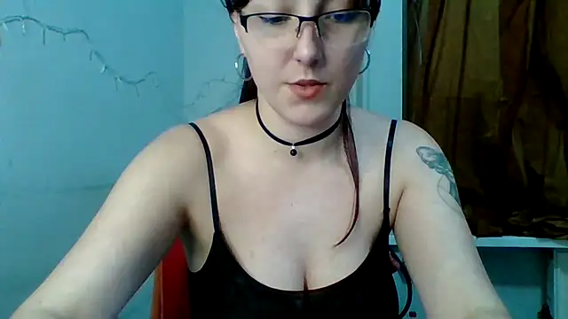 Snapshot of MiaStika chatting on 02/24/25, 07:30 MiaStika online show from 02/24/25, 07:30