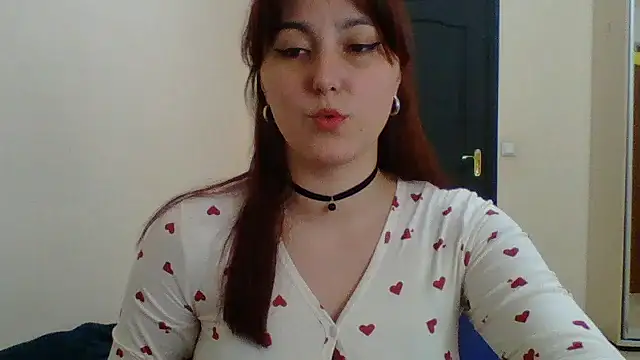 Snapshot of MiaStika chatting on 03/18/25, 09:10 MiaStika online show from 03/18/25, 09:10