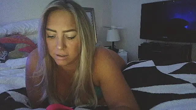 sunshinekisses online show from 10/02/25, 12:45