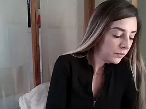 MissBella131 online show from 01/14/25, 02:22