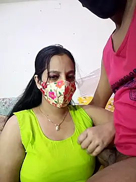 Snapshot of Taniya07 chatting on 10/04/25, 06:06 Taniya07 online show from 10/04/25, 06:06