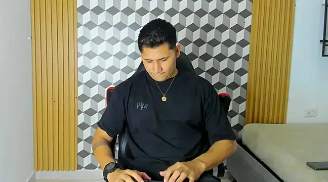 mathias cocks online show from 01/04/25, 07:55