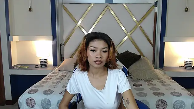Perla prg online show from 01/03/25, 04:16