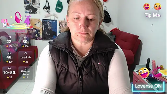 Snapshot of emperabigbootybigass chatting on 10/28/25, 12:19 emperabigbootybigass online show from 10/28/25, 12:19