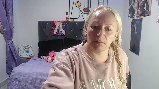 emperabigbootybigass online show from 06/02/26, 12:40