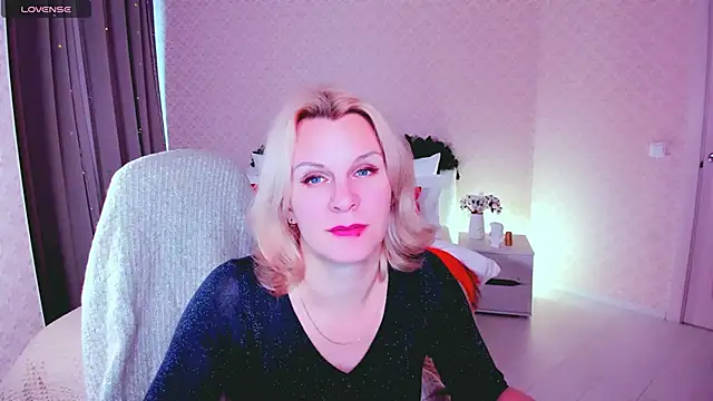 Louisa Bay online show from 01/22/25, 11:12