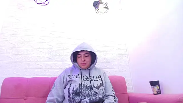 miku katsuragi online show from 11/29/25, 09:18